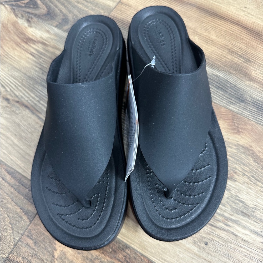 Crocs Women’s Brooklyn Flip Wedge